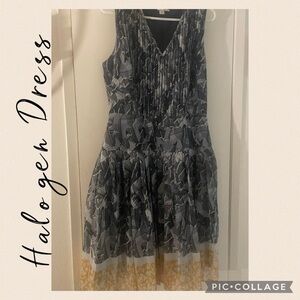 Halogen Pleated Midi Dress | V-Neck | EUC